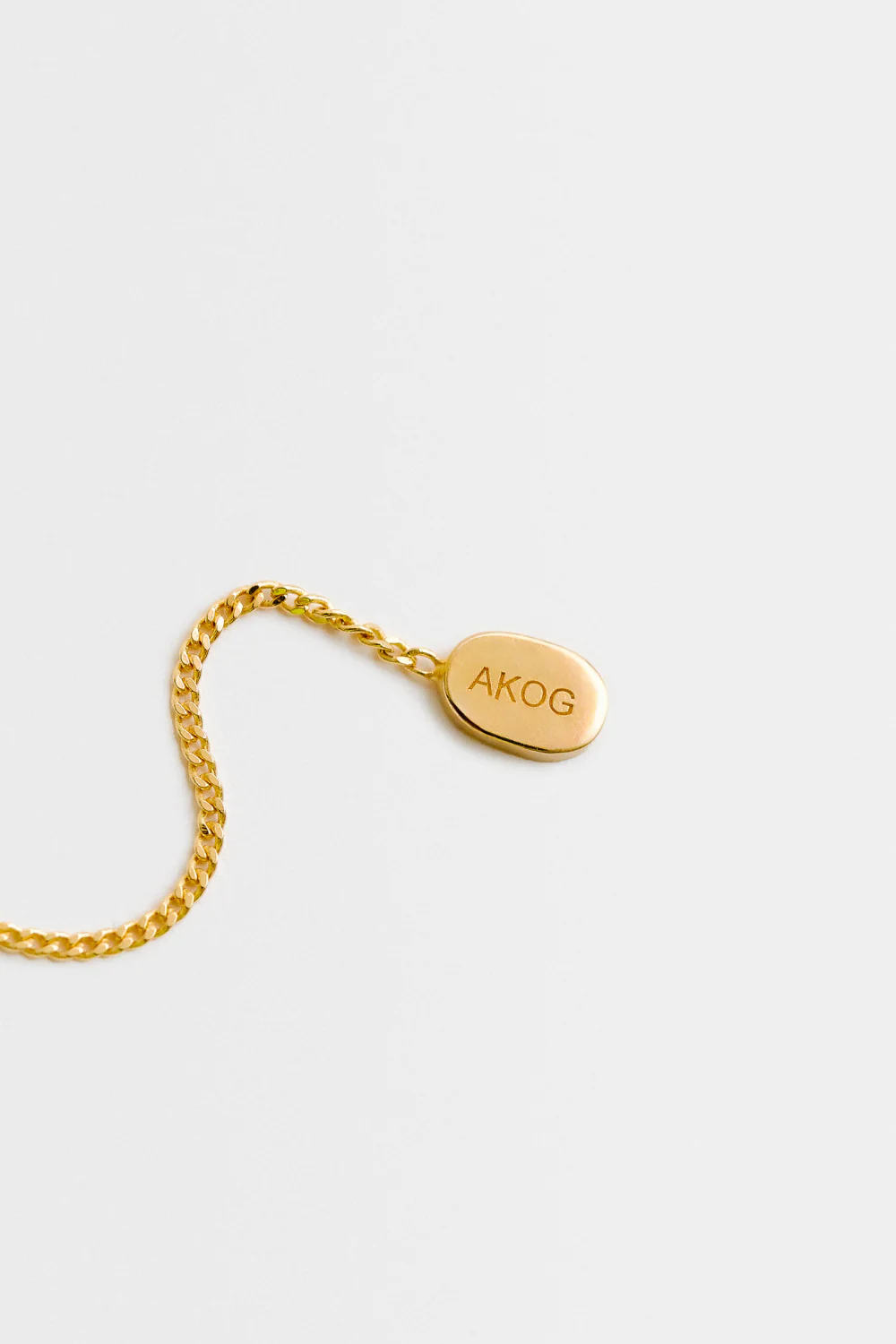 AKOG CHAIN EARRING - Image 3