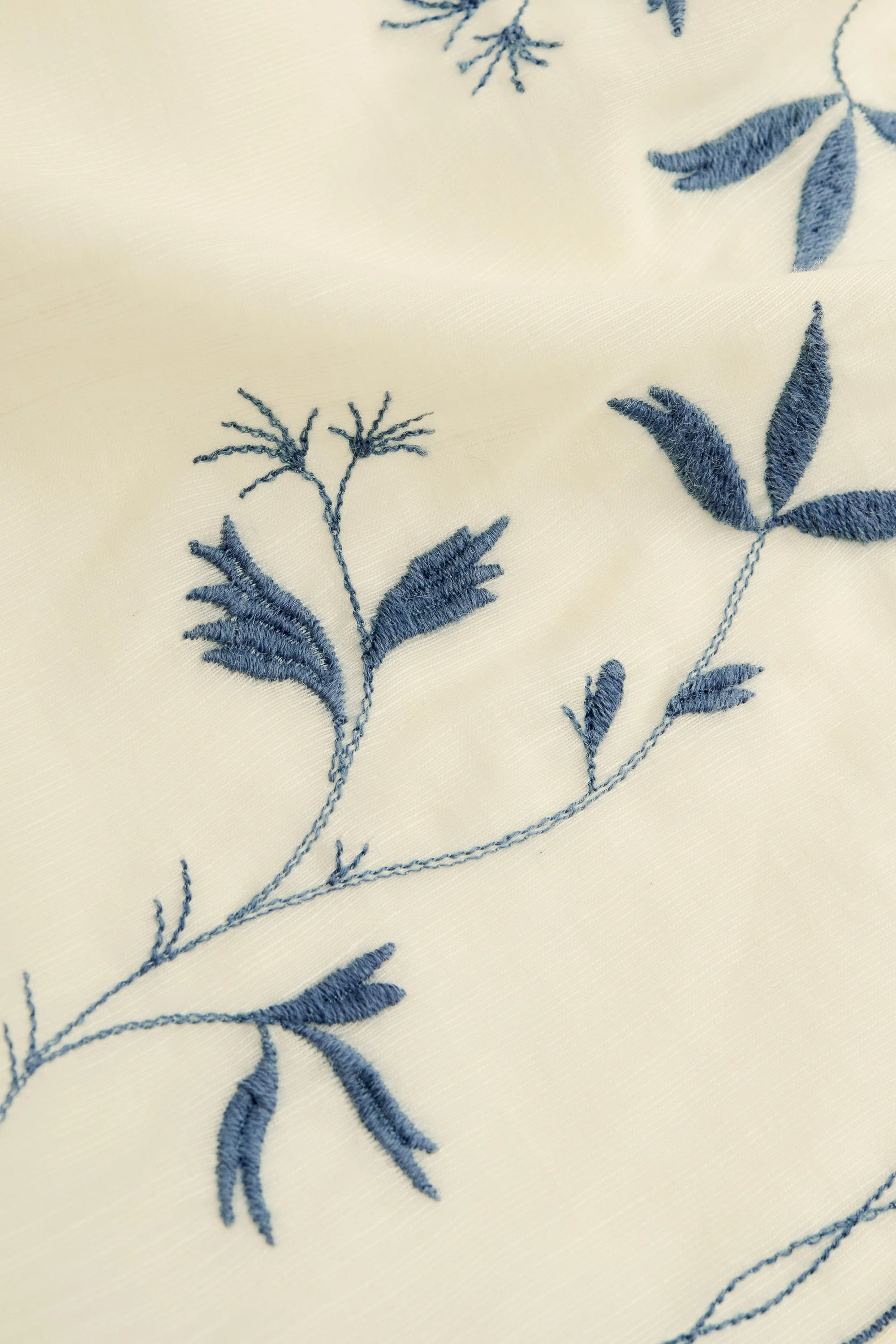 EMBROIDERED BANDANA - Image 5