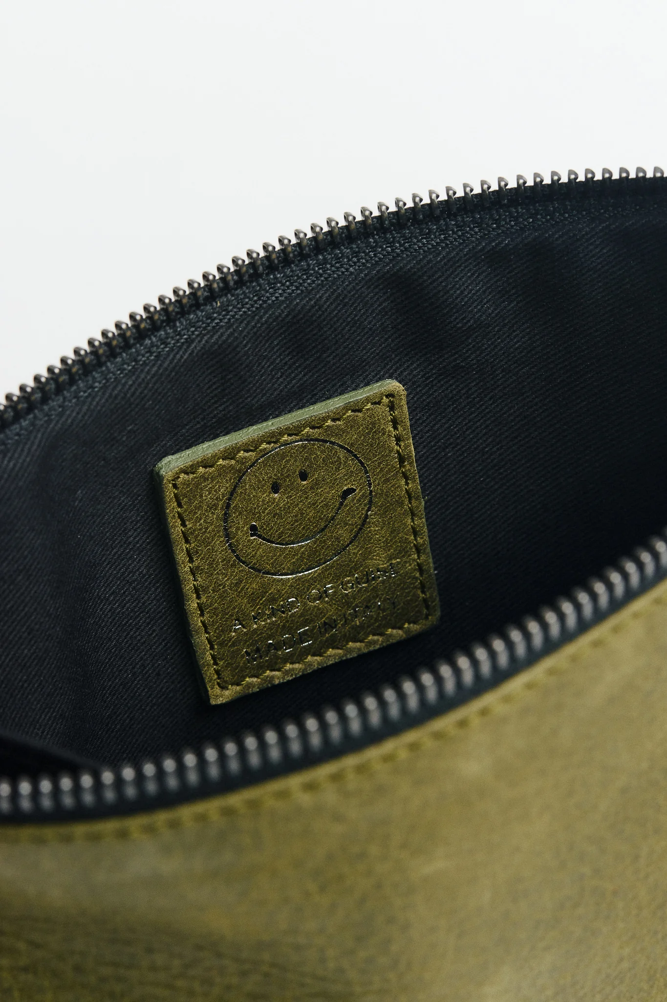 LEATHER POUCH - Image 3