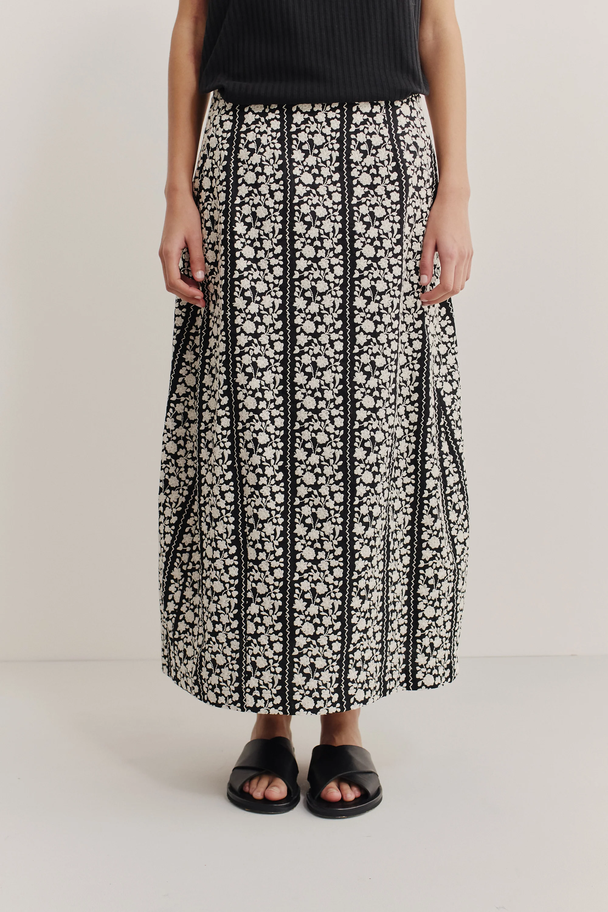MAU SKIRT - Image 2