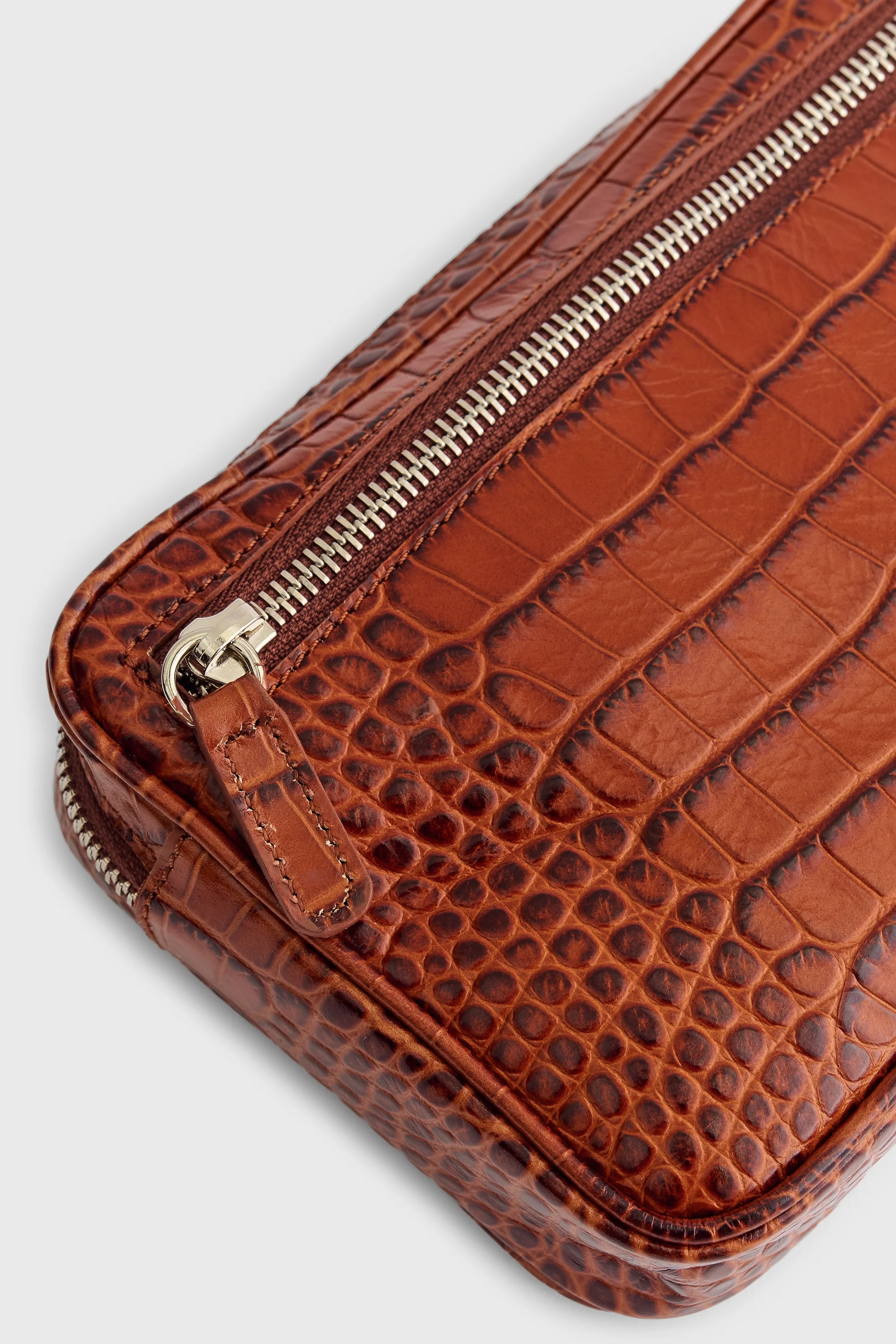 LEATHER POUCH - Image 6