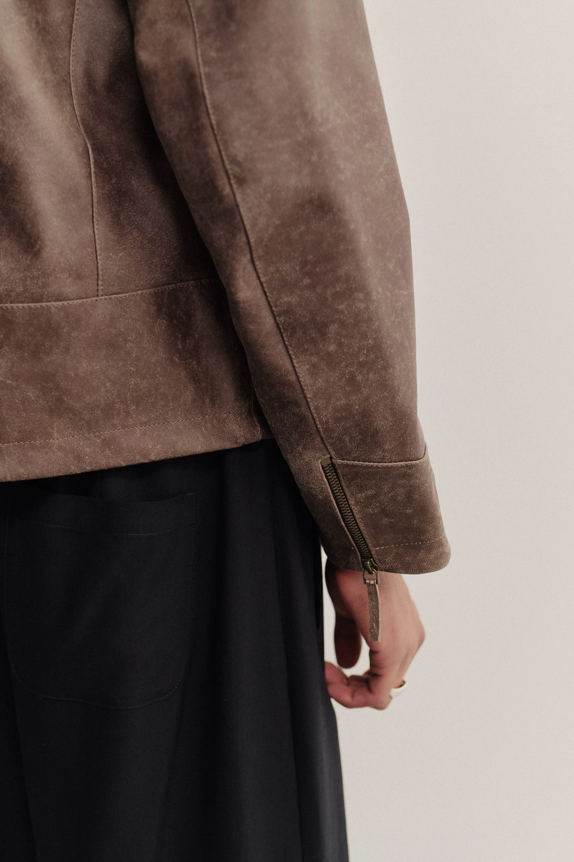 NANDI LEATHERJACKET - Image 9