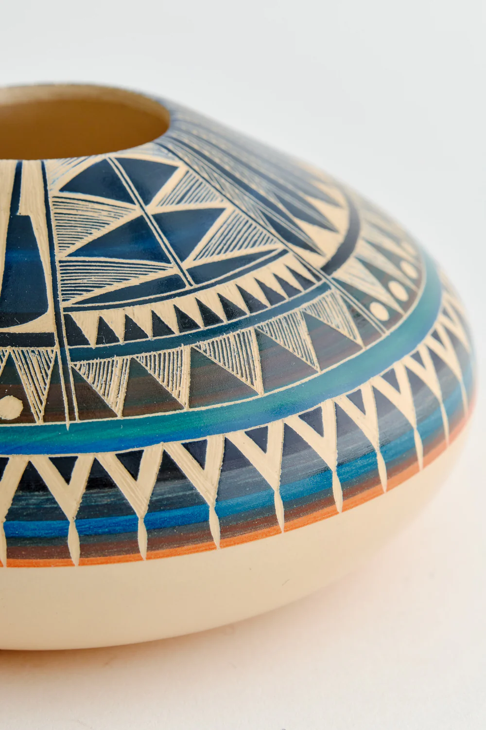 PATTERNED VASE - Image 2