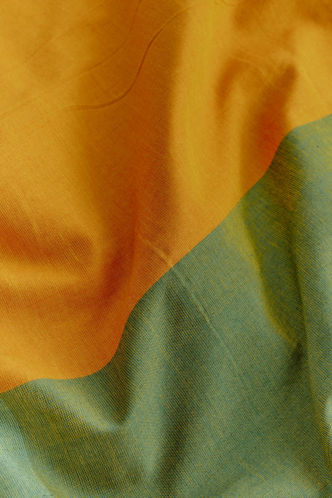 Soft Weave Sarong - Image 4