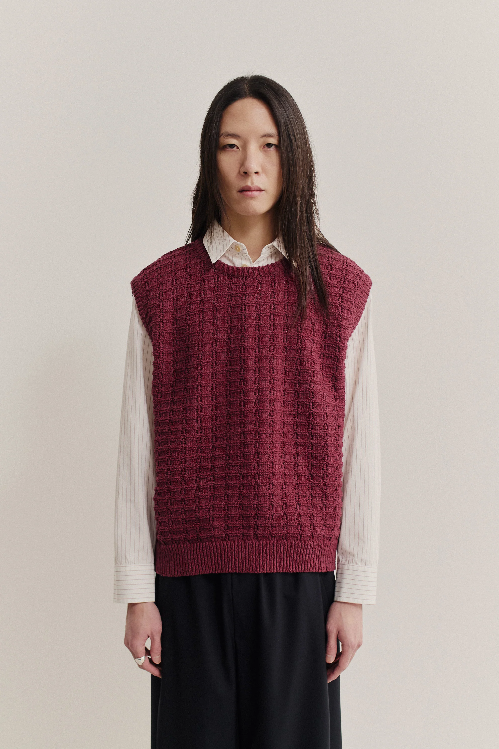 TEMBE KNIT VEST - Image 3