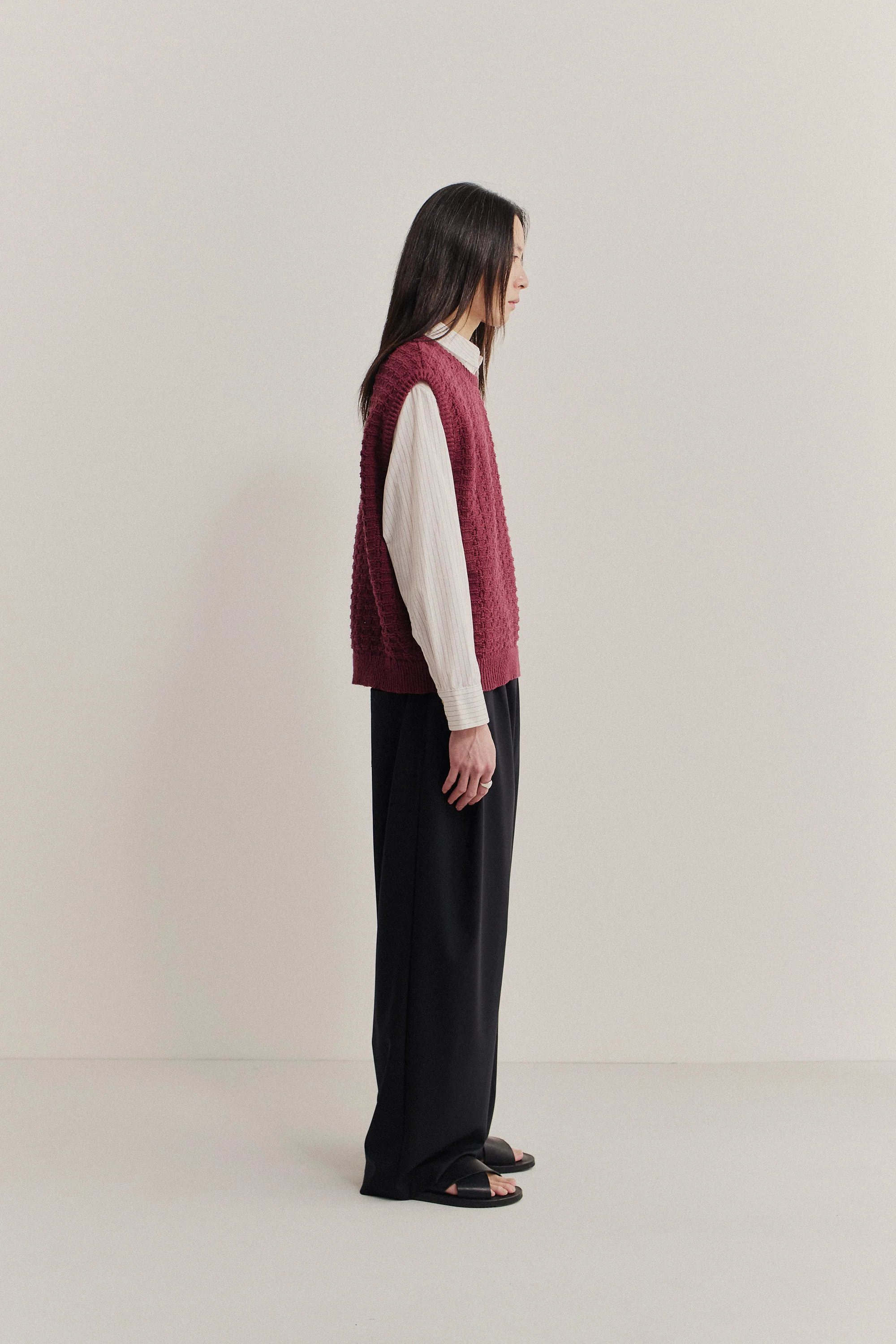 TEMBE KNIT VEST - Image 5