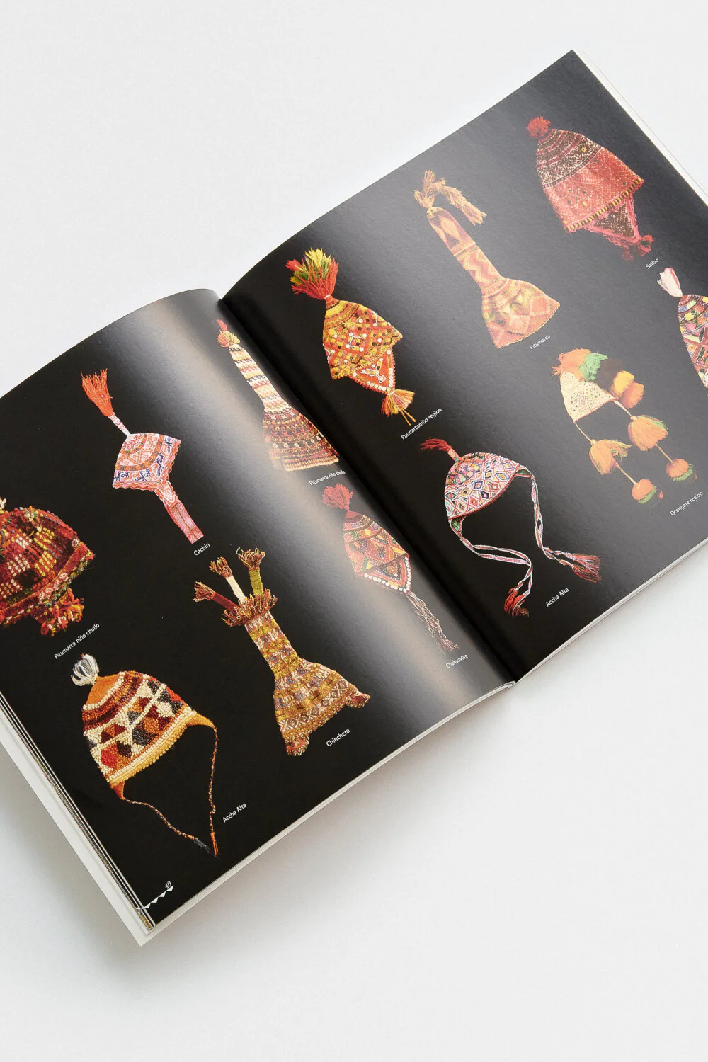 Weaving in the Peruvian Highlands Book - Image 5