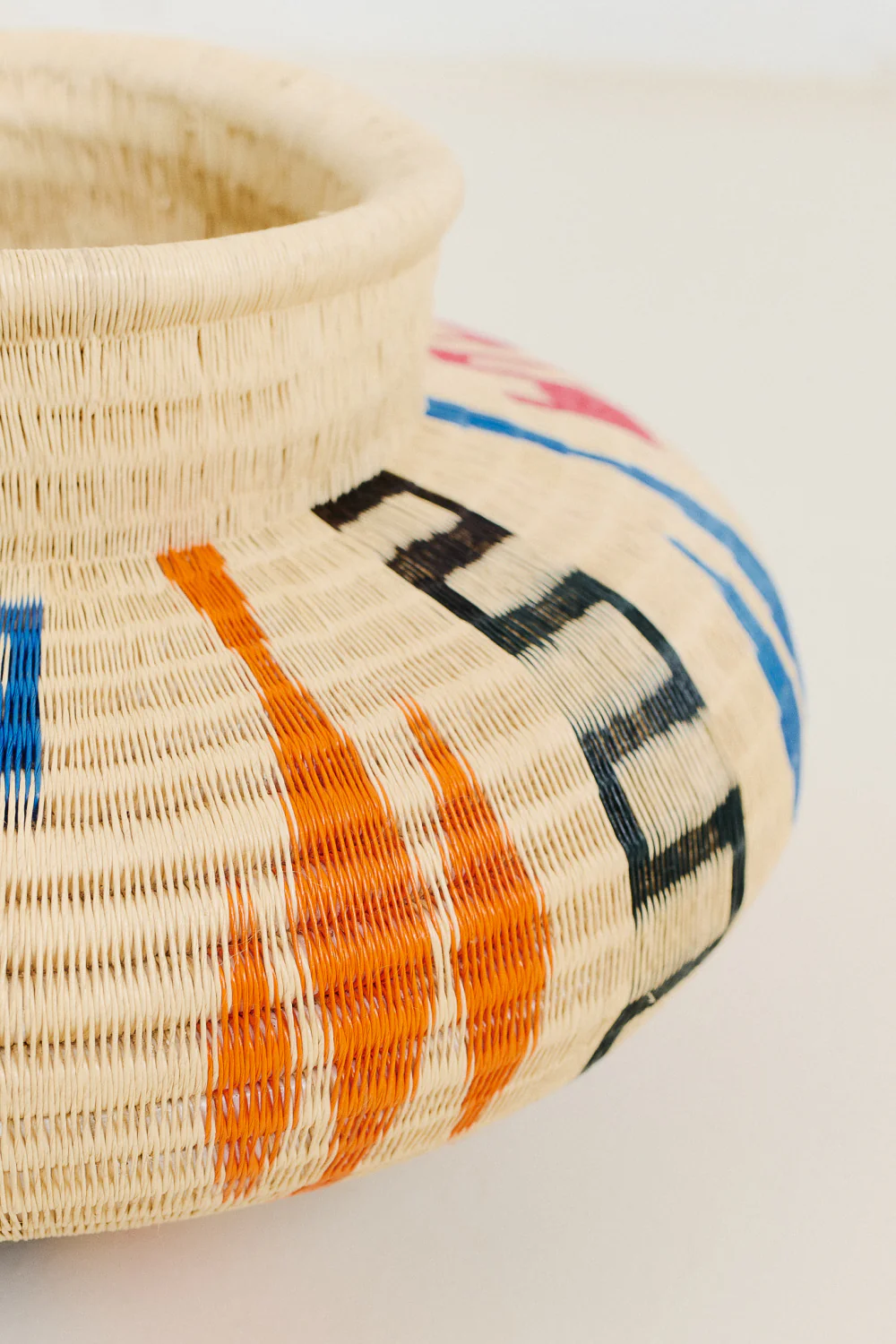 WOUNNAN VASE - Image 3